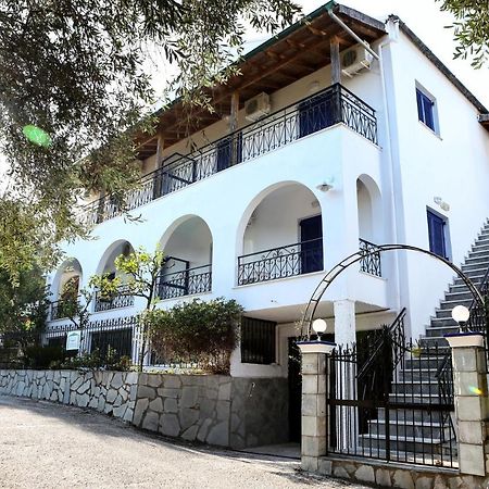 Athina Apartments Kato Korakiana Екстер'єр фото