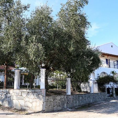 Athina Apartments Kato Korakiana Екстер'єр фото