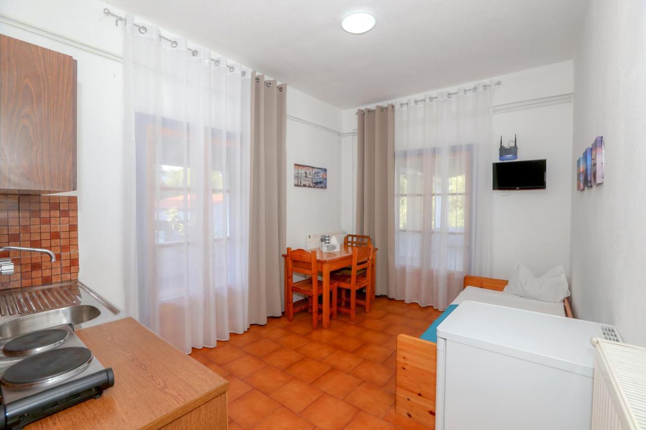 Athina Apartments Kato Korakiana Екстер'єр фото